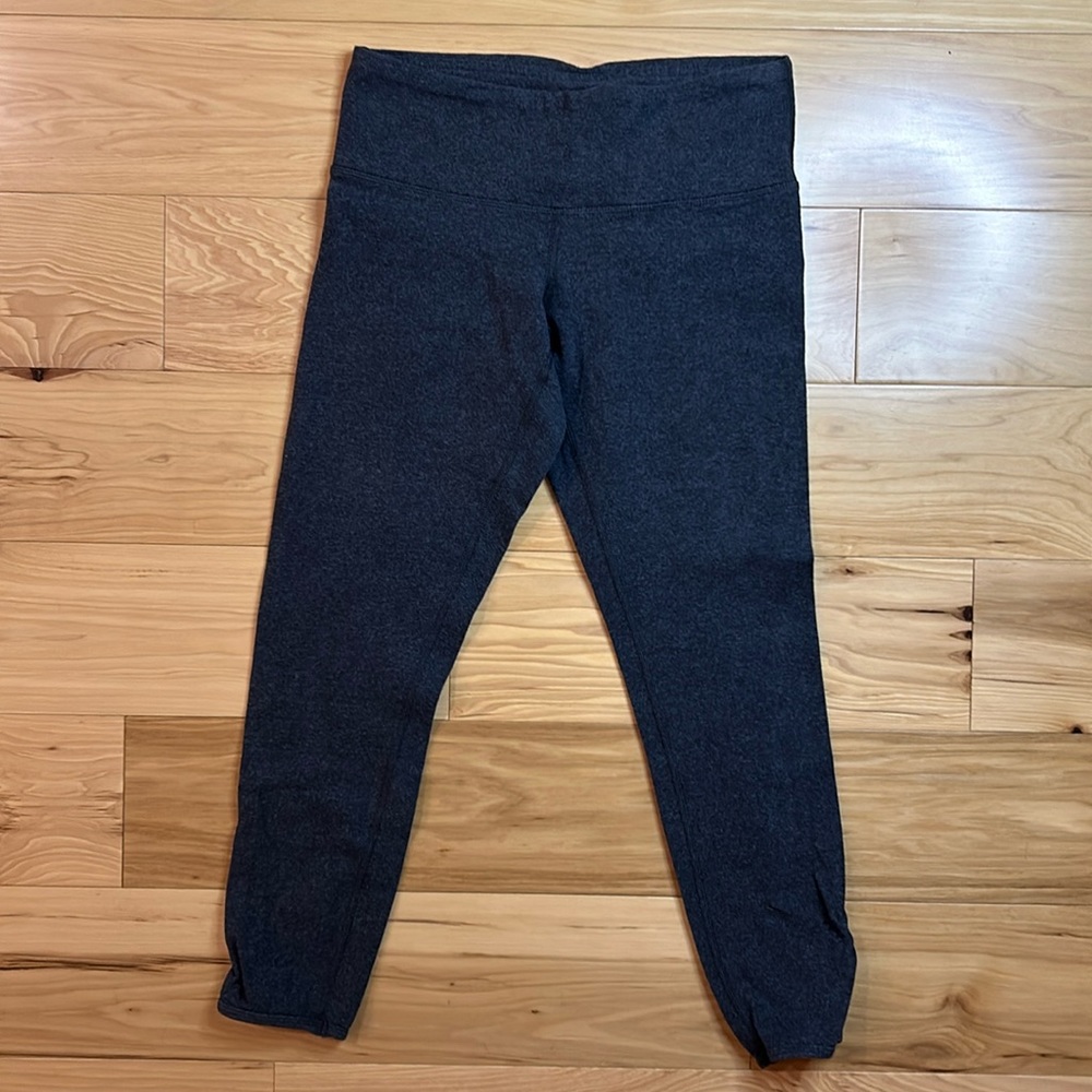 Lululemon Gray 23” Leggings | Size 6